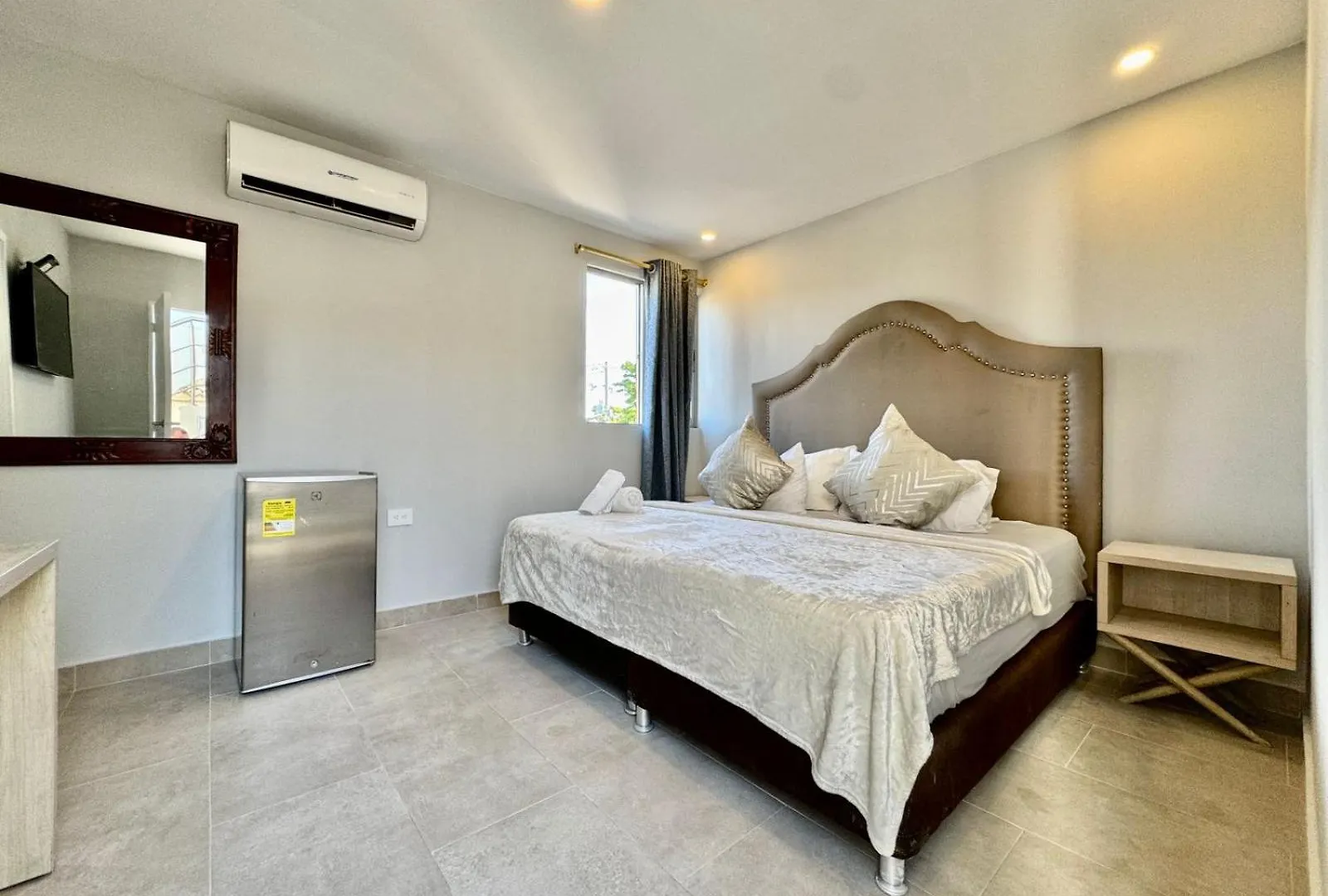 Casa Celine Cartagena Bed and Breakfast