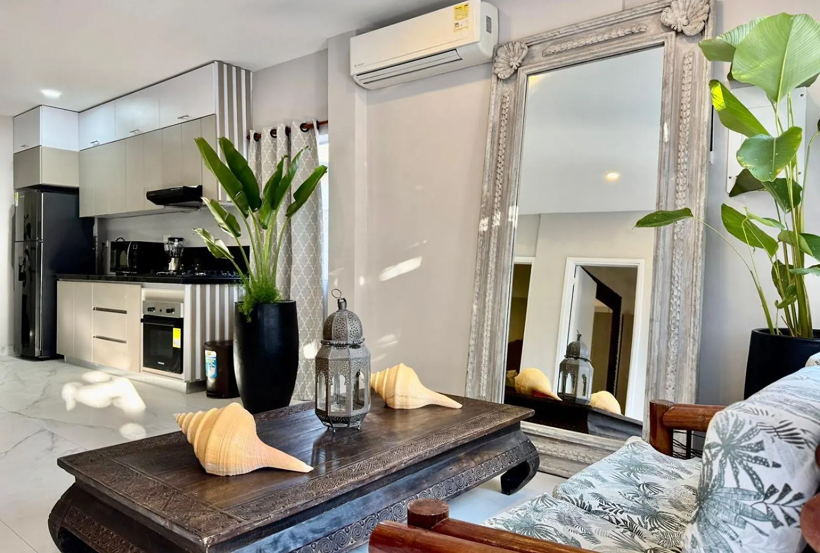 Casa Celine Cartagena Bed and Breakfast Bed & Breakfast